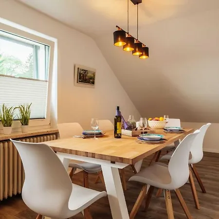 Apartment Bergfried 2 *